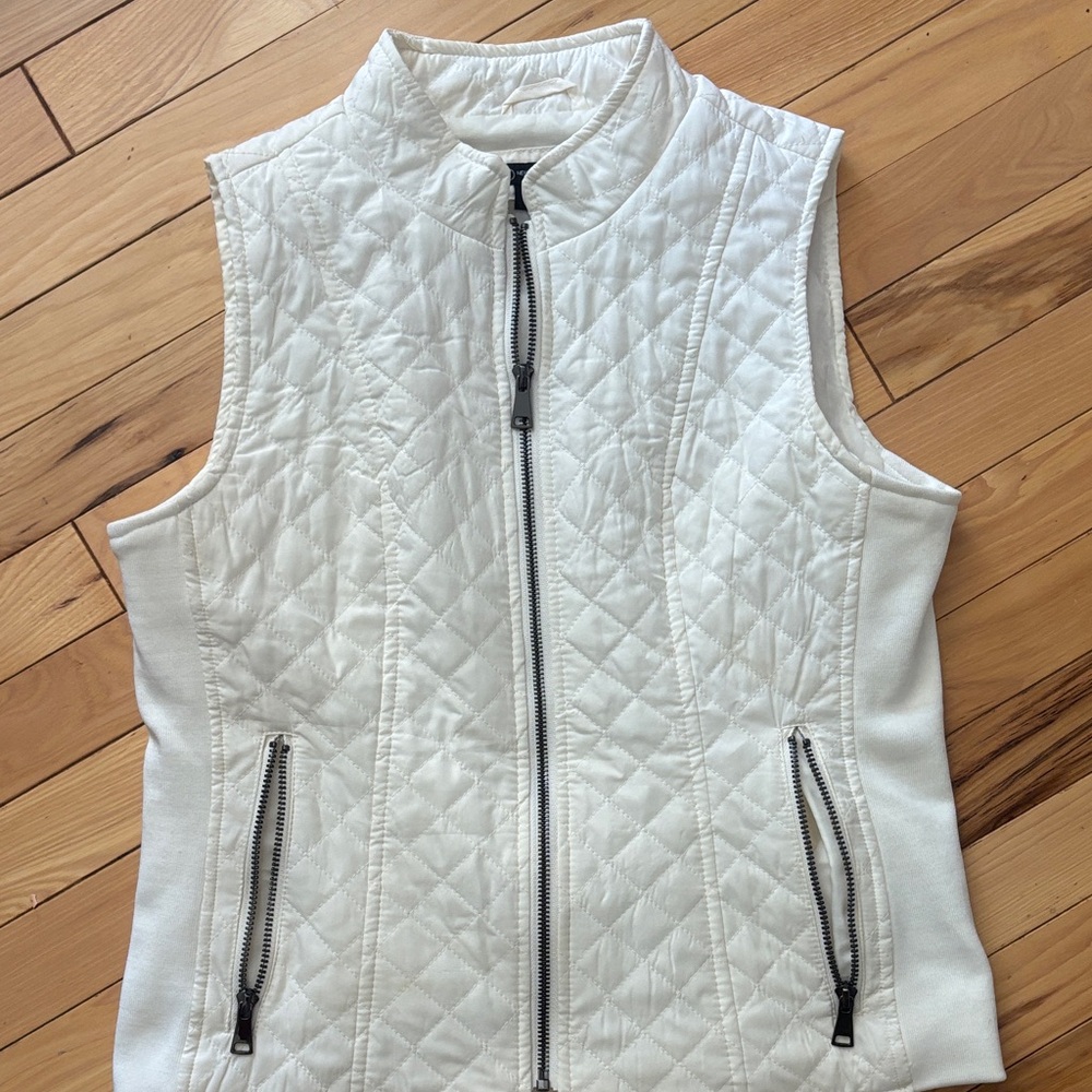 New Directions White Quilted Puffer Vest